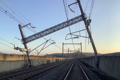 震度6強で脱線の東北新幹線復旧のめど立たず、月内の全通絶望的［新聞ウォッチ］ 画像