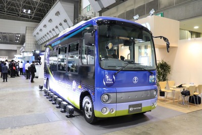 国内初、小型FCVバスを開発したメーカーの実力…水素・燃料電池展2022 画像