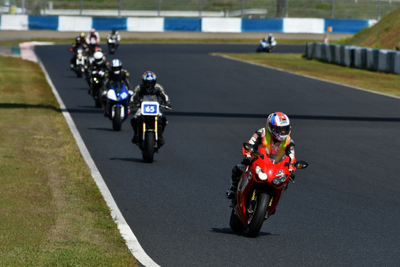 初心者からベテランまで、モーターサイクルをサーキットで楽しむ　ダンロップが走行会を順次開催 画像