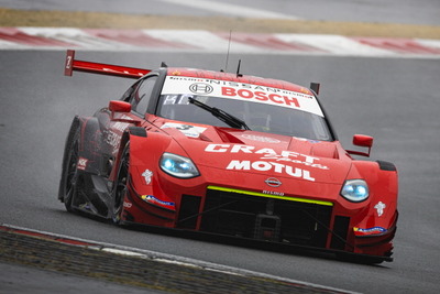 【SUPER GT】富士スピードウェイで2度目の公式テスト開催…雨の中、日産Zが速さ 画像