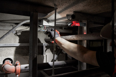 使い方いろいろ、高輝度LEDライト…マグネット固定/クリップ固定/手持ち 画像