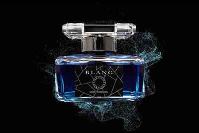 香水ボトル? カーフレグランス「BLANG」が2モデル・4香調を発売 画像