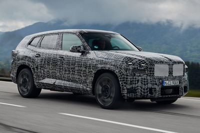 BMW M専用車『XM』、650馬力の高性能電動SUVに…開発は最終段階 画像