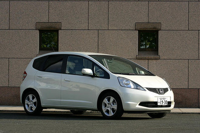 ホンダ フィット 新車販売で2回目のトップに 画像