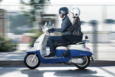 プジョー『ジャンゴ125エバージョン』特別仕様…ショートスクリーン&バックレスト 画像