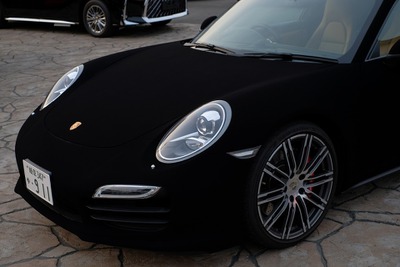 驚きの黒さ! 世界一黒いポルシェ『911』が登場…土曜ニュースランキング 画像