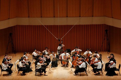小澤国際室内楽アカデミー奥志賀、東京公演で若手音楽家が弦楽四重奏を披露 画像