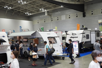 【横浜キャンピングカーショー2022】開幕、全国約40のビルダーの新作、注目車集まる　9月25日まで 画像