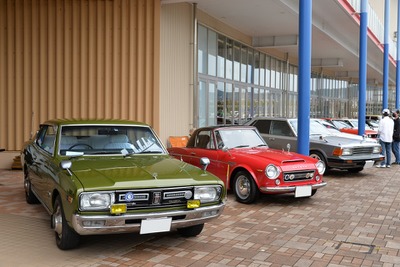 レアな日産車などが集結…アリオ上田「秋のクラシックカー展示会」 画像