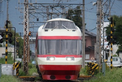 長野電鉄が1乗車100円に、特急は料金不要…開業100周年記念　10月22日限定 画像