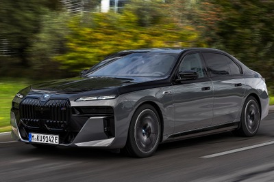 BMW 7シリーズ 新型、頂点「M」はPHEVに 10月12日欧州受注開始 画像