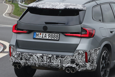 4本出しがクール!発表間近、BMW X1「Mパフォーマンス」最新プロトタイプあらわる 画像