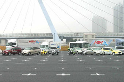 【ASV-4】写真蔵…各社実験車両 画像