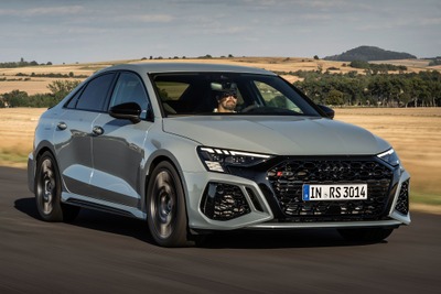 最高速300km/h超の小型セダン、アウディ『RS3パフォーマンス』 2023年欧州発売 画像