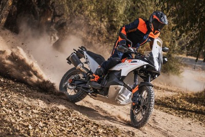 KTM、2023年トラベルカテゴリー8機種発売へ…790アドベンチャーを再導入 画像