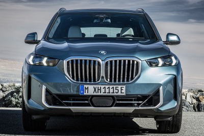 BMW X5 改良新型、内燃エンジンは48Vマイルドハイブリッドに…欧州発表 画像