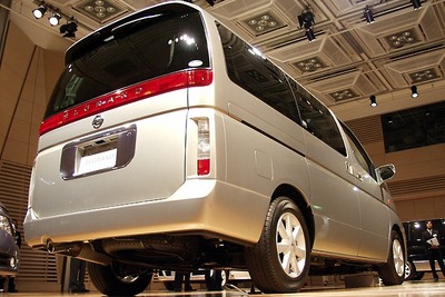 では日産『エルグランド』の販売台数、スタート直後で何台? 画像