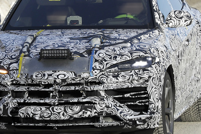 ポルシェもアストンも抜き去り世界最速SUVへ、ランボルギーニ『ウルスPHEV』最終デザイン&スペック確定か 画像
