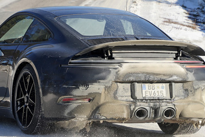 ポルシェ 911 GTS、大幅改良でハイブリッド化どうなる? デザインは大きく変化 画像
