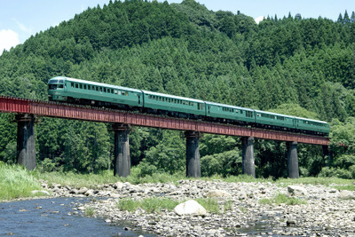 久大本線に風土を感じる観光列車…博多-由布院・別府間で運行 2024年春予定 画像