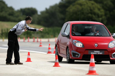 ルノースポールの体験プログラム…愛車でのサーキット走行や工場見学 画像