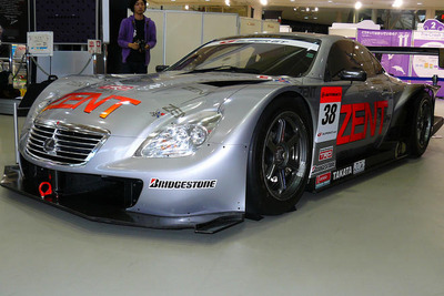 【トヨタスポーツ09】GT500仕様のレクサス SC430…08年型と比較 画像