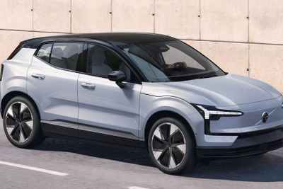 ボルボ最速の加速性能、新型EV『EX30』…428馬力ツインモーター搭載 画像