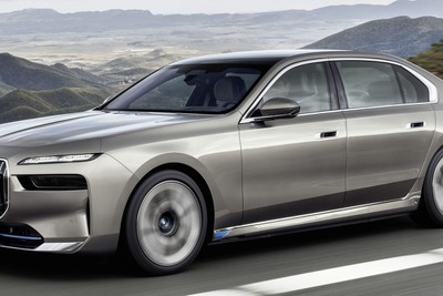 BMWのEVセダン『i7』に新グレード、航続延ばす新モードも全車に…7月から欧州で 画像