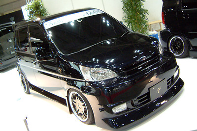 【オートギャラリー2002】今年のトレンドは「軽自動車を大きく見せる」なのか? 画像