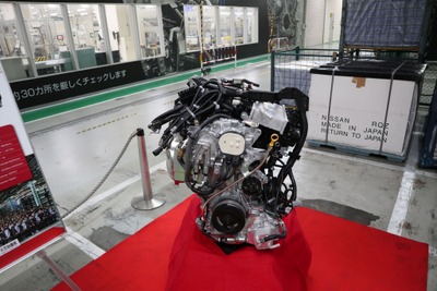 空調完備の特別室で生産技術を全力投入! 日産「VCターボエンジン」の凄さ 画像