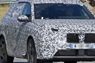 プジョーのSUV兄弟がより個性を主張する!次期型『5008』はボクシー路線継承、初のBEVも登場か 画像
