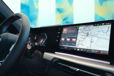 BMW『X1』 や『2シリーズ・アクティブツアラー』が最新の「iDrive」を搭載　11月から欧州で 画像