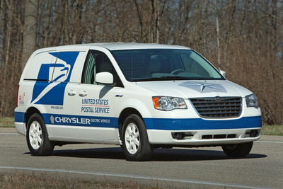 クライスラーのEVミニバン、米国郵便公社にデリバリー 画像