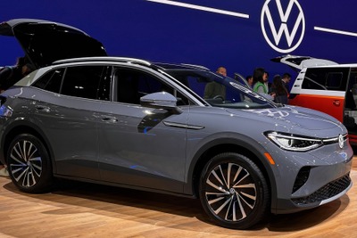 VWの電動SUV『ID.4』、ツインモーターを330馬力に強化…ロサンゼルスモーターショー2023 画像