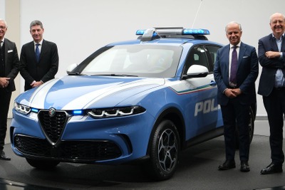 防弾仕様のアルファロメオ、ハイブリッドSUV『トナーレ』をイタリア国家警察に配備 画像