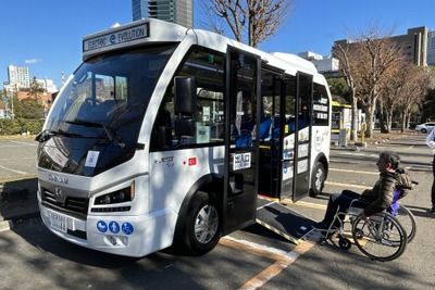 トルコから小型電気バスが日本上陸、BMWのモーター搭載で信頼性をアピール 画像