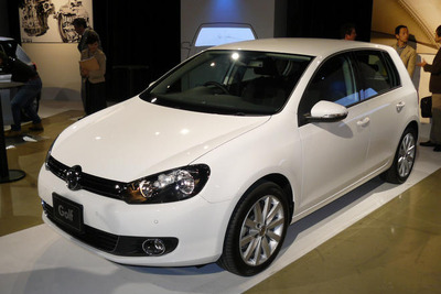 【VW ゴルフ 新型発表】180cm＋・90kg＋チェック…後席はアジアを考慮か 画像
