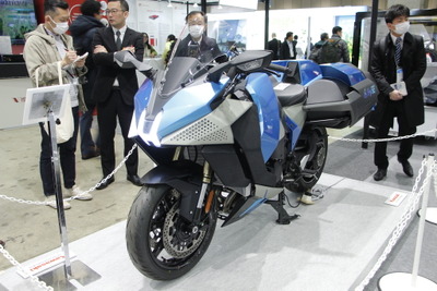 カワサキが水素エンジン版Ninjaのプロトタイプ披露！ 水素の可能性を追求…水素・燃料電池展 2024 画像