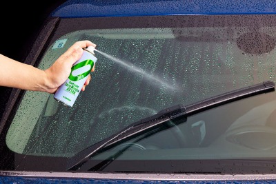 雨の日も安心！ シュアラスターから新撥水剤「ゼロウィンドウ アタック」登場 画像