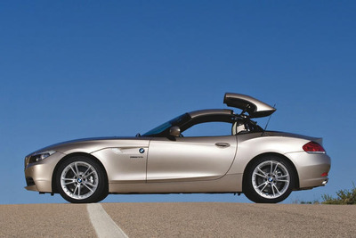 【BMW Z4 新型発売】秀逸なリトラクタブルハードトップ 画像