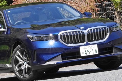 【BMW 5シリーズ 新型試乗】シャシー、運動性能、価格。「523i」は最高のバランスを持つ…中村孝仁 画像