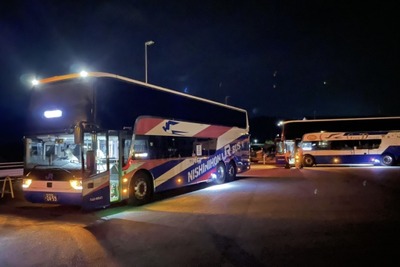 夜行高速バス「ドリーム号」、深夜の乗務引継ぎを見学する 画像