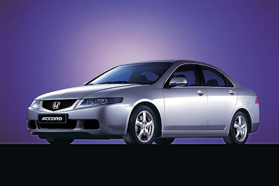 【パリ・ショー2002出品車】新型ホンダ『アコード』---日欧の仕様統一 画像