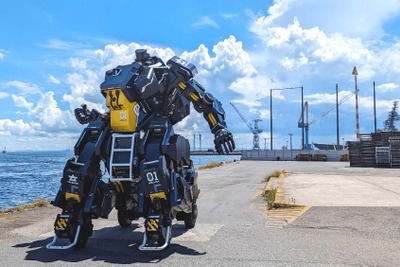 ツバメインダストリ、搭乗型ロボット『アーカックス』リース開始 画像