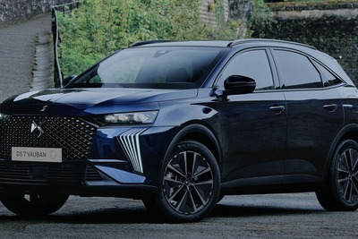 DS 7に「ヴォーバン」、防弾装甲仕様はPHEV…欧州発表 画像