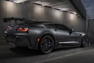 シボレー コルベット 最強の「ZR1」新型、ティザー…実車は今夏発表予定 画像