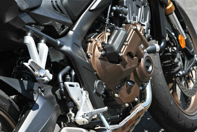 クラッチ操作不要の「E-Clutch」はDCTと何が違う? なぜ「CB650R/CBR650R」に初採用? ホンダ開発陣に聞いた 画像