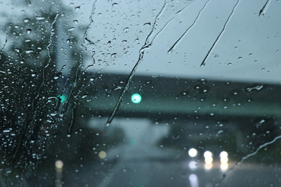 梅雨に負けないクリアな視界! ガラスの油膜除去から撥水まで完全ガイド~Weeklyメンテナンス~ 画像