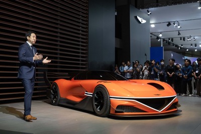 1540馬力、電動スーパーチャージャーのジェネシスが「グランツーリスモ」で爆走! 実車を初公開 画像