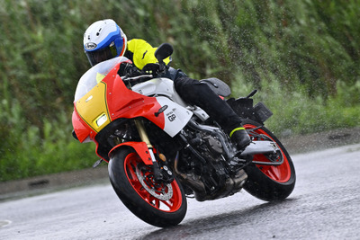 【ヤマハ XSR900GP 試乗】こんな“遊び”のある提案を、多くのライダーは待っていた…鈴木大五郎 画像